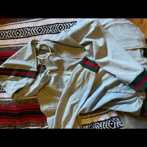 Gucci zip up hoodie size 52